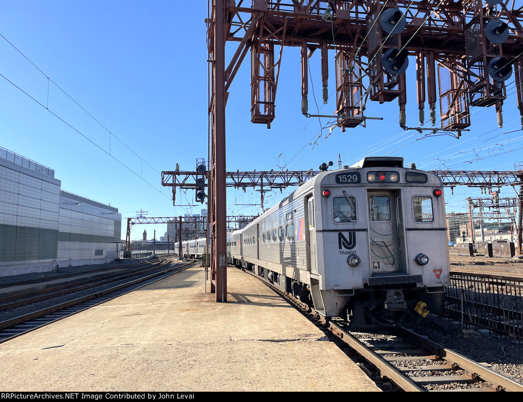 NJT Arrow III Set at Hoboken Terminal